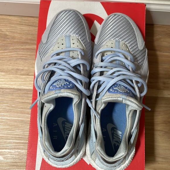 Nike Air Huarache size 9 - Picture 5 of 8